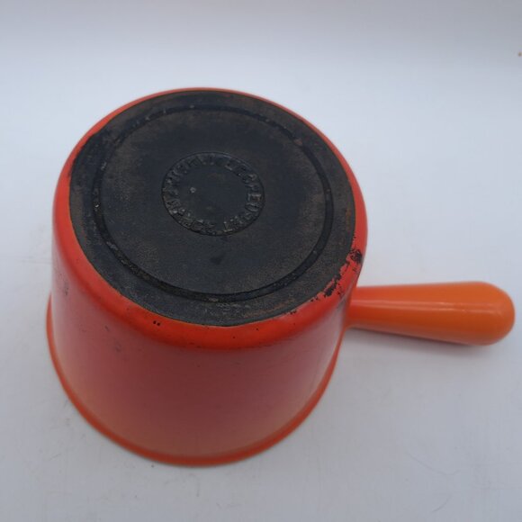 Le Creuset Fondue Iron Pot with Lid - Picture 7 of 10
